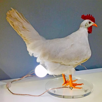 Настолна лампа от черупка на смола, имитирующая малък бял пиле със светещи поделками, USB-Десктоп артистична декорация За дома