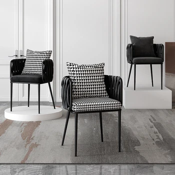 Удобни минималистичные трапезни столове С модерни черни метални крака, Стол за дневна Дизайнерски кухненски мебели Cadeira за дома