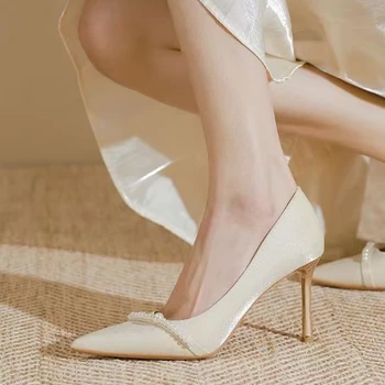 Летни Модни Нови Банкетни Пикантни Удобни Обувки с Остър Пръсти и Перли, Обикновена Обувки на висок ток с малките Пръсти, Zapatos De Tacon Mujer