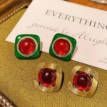 Корейски капающие масло Зелени Обеци-карамфил с червени кристали за жени, Модни Елегантни Обеци за Предложения за брак, метални бижута, подаръци